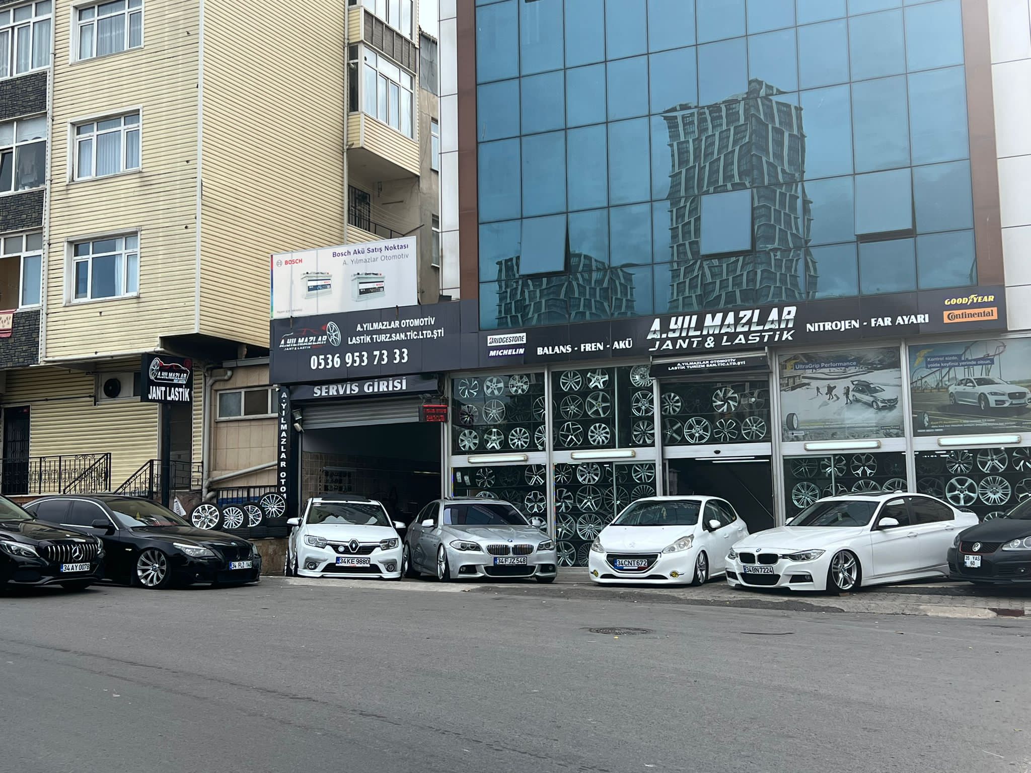 Binek araç lastik değişimi